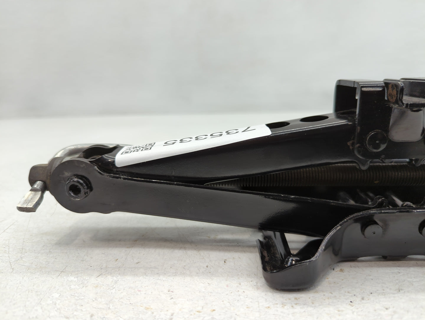 2019 Jaguar Xf Spare Scissor Car Jack - Oemusedautoparts1.com