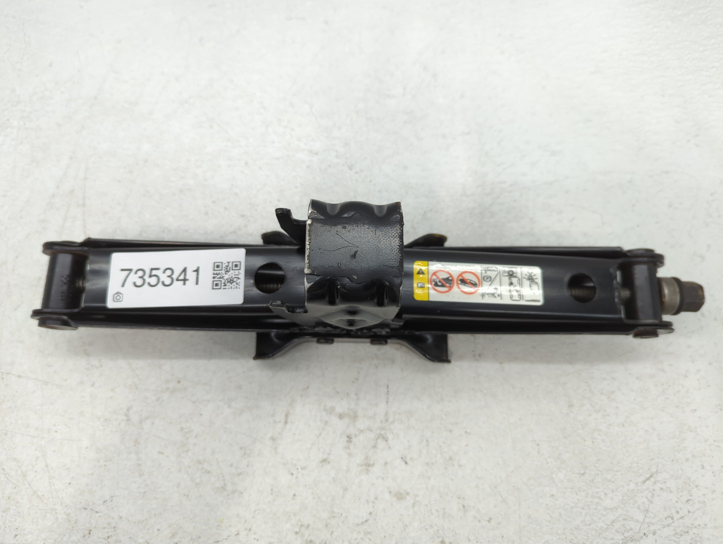 2015 Dodge Caravan Spare Scissor Car Jack - Oemusedautoparts1.com