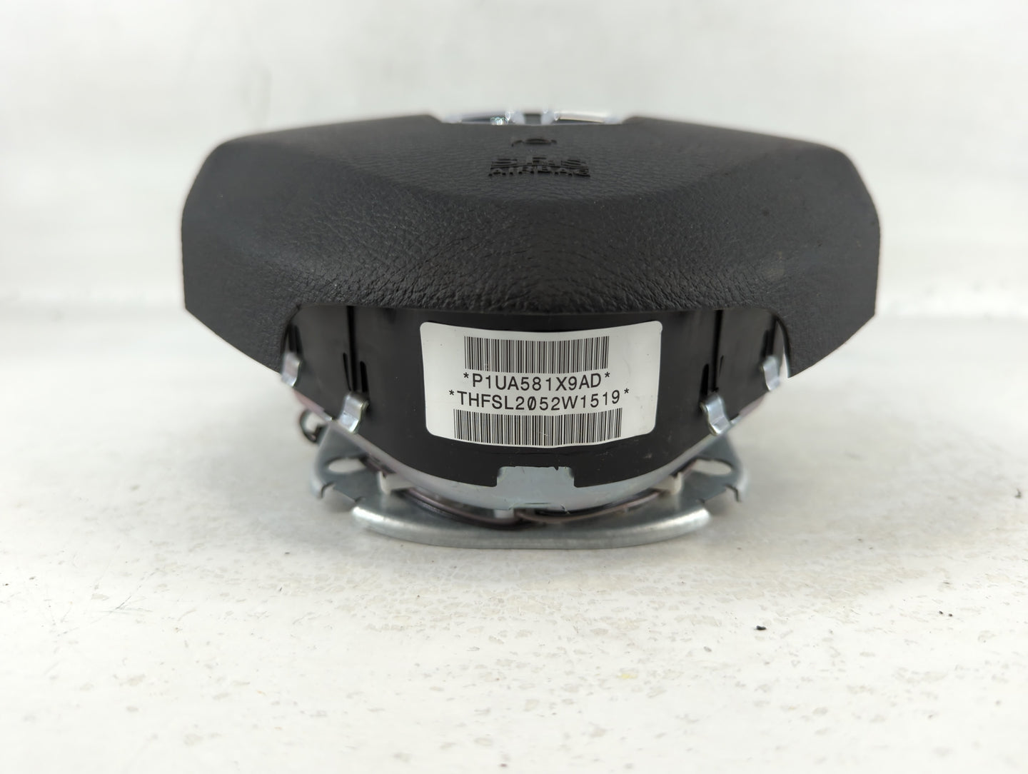 2013 Dodge Charger Air Bag Passenger Right Knee OEM P/N:P1UA581X9AD Fits OEM Used Auto Parts - Oemusedautoparts1.com