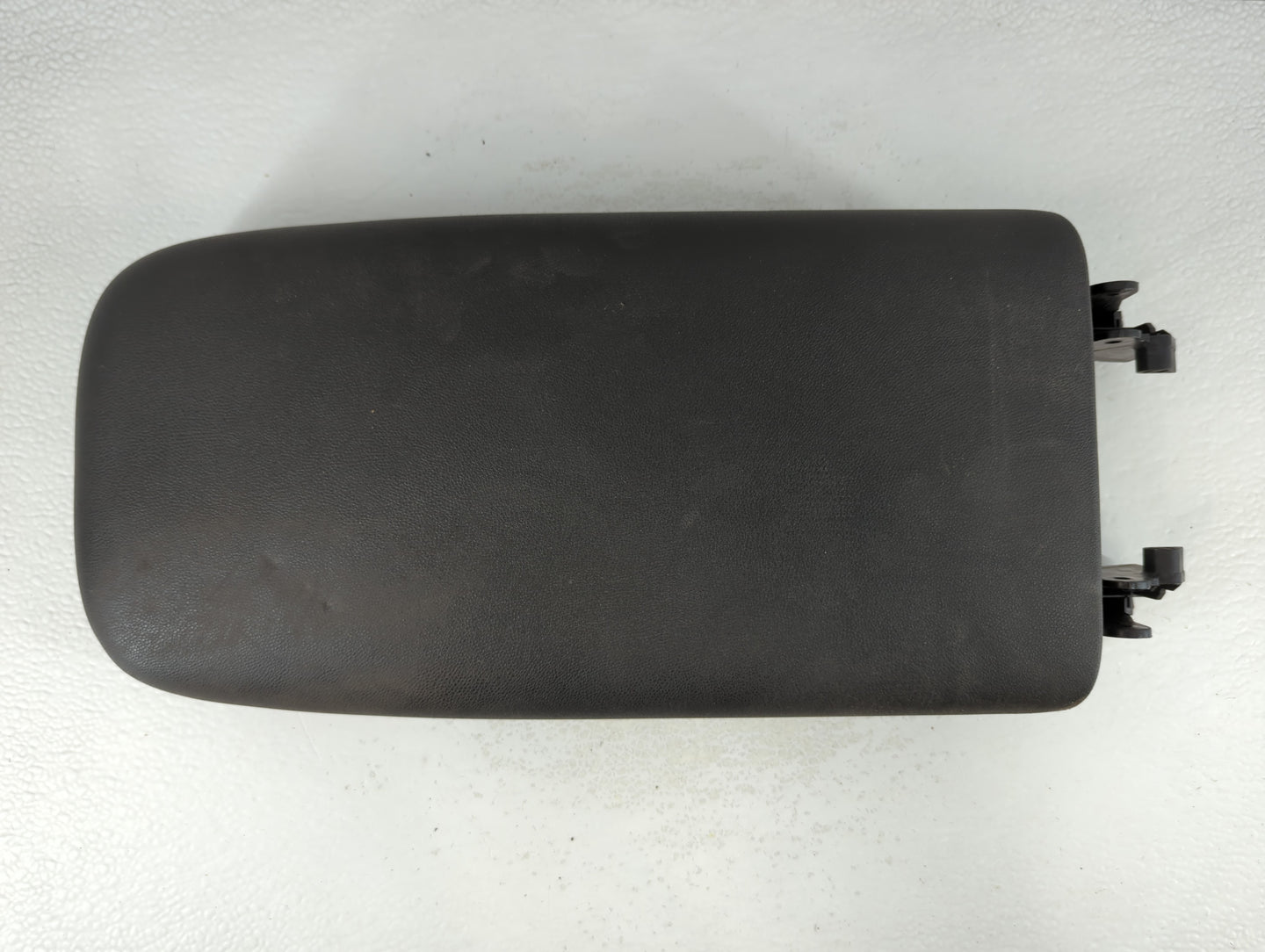 2018 Chevrolet Equinox Center Console Armrest Cover Lid Fits OEM Used Auto Parts - Oemusedautoparts1.com
