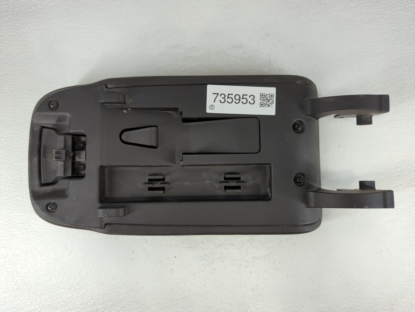 2018 Chevrolet Equinox Center Console Armrest Cover Lid Fits OEM Used Auto Parts - Oemusedautoparts1.com