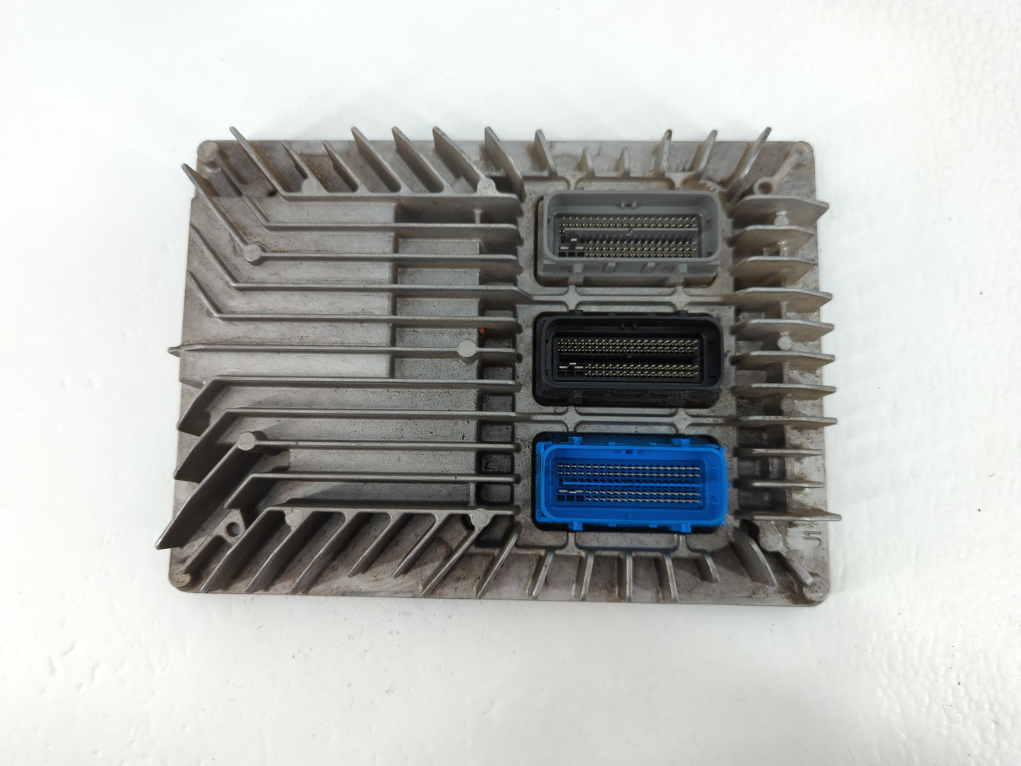 2013-2015 Chevrolet Camaro PCM Engine Control Computer ECU ECM PCU OEM P/N:E39A 12655007 Fits Fits 2013 2014 2015 2016 OEM Used Auto Parts - Oemusedautoparts1.com
