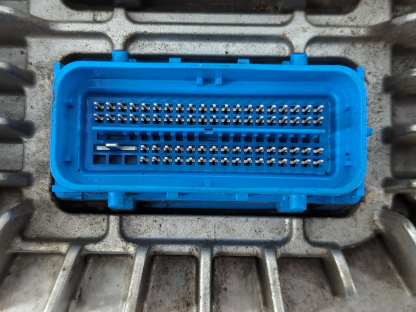2013-2015 Chevrolet Camaro PCM Engine Control Computer ECU ECM PCU OEM P/N:E39A 12655007 Fits Fits 2013 2014 2015 2016 OEM Used Auto Parts - Oemusedautoparts1.com