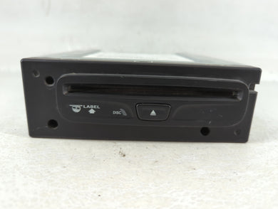 2013-2015 Ram 1500 Radio AM FM Cd Player Receiver Replacement P/N:P05091303AD Fits Fits 2013 2014 2015 2016 OEM Used Auto Parts