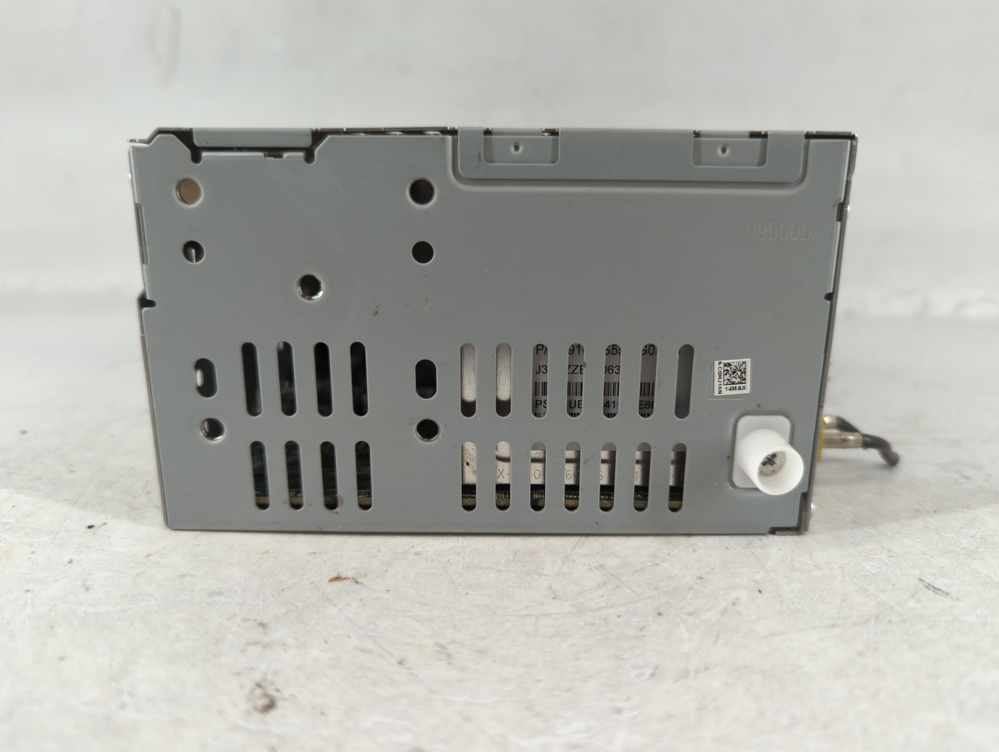 2019-2020 Ford Fusion Radio AM FM Cd Player Receiver Replacement P/N:KS7T-18D818-YB Fits Fits 2019 2020 OEM Used Auto Parts - Oemusedautoparts1.com