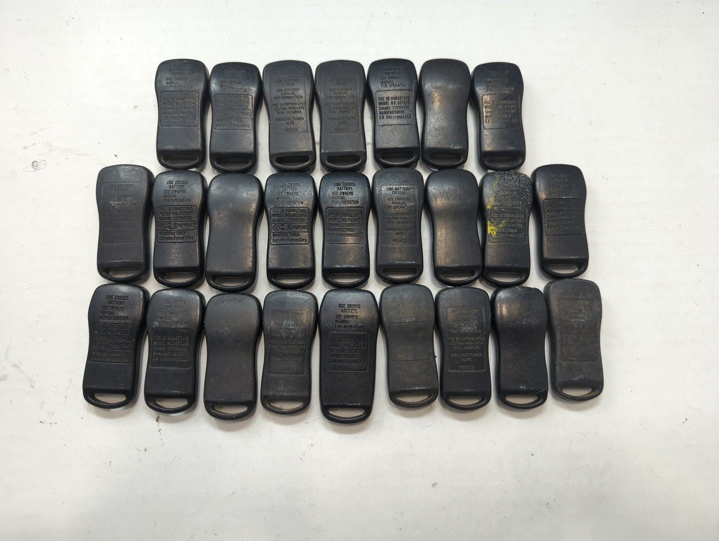 Lot of 25 Nissan Keyless Entry Remote Fob MIXED FCC IDS MIXED PART - Oemusedautoparts1.com