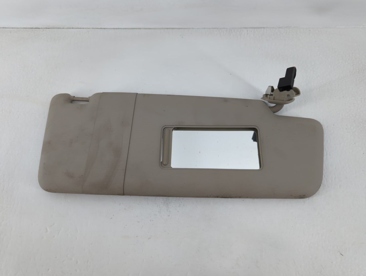 2012-2020 Volkswagen Passat Sun Visor Shade Replacement Passenger Right Mirror Fits OEM Used Auto Parts - Oemusedautoparts1.com