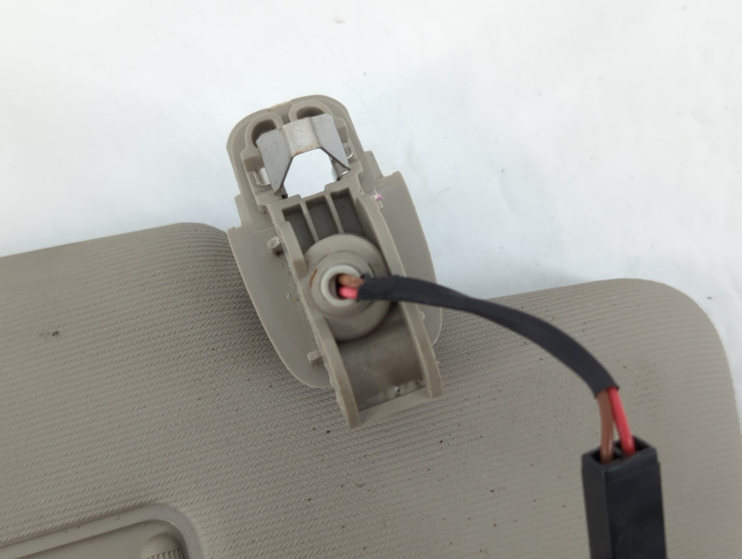 2012-2020 Volkswagen Passat Sun Visor Shade Replacement Passenger Right Mirror Fits OEM Used Auto Parts - Oemusedautoparts1.com