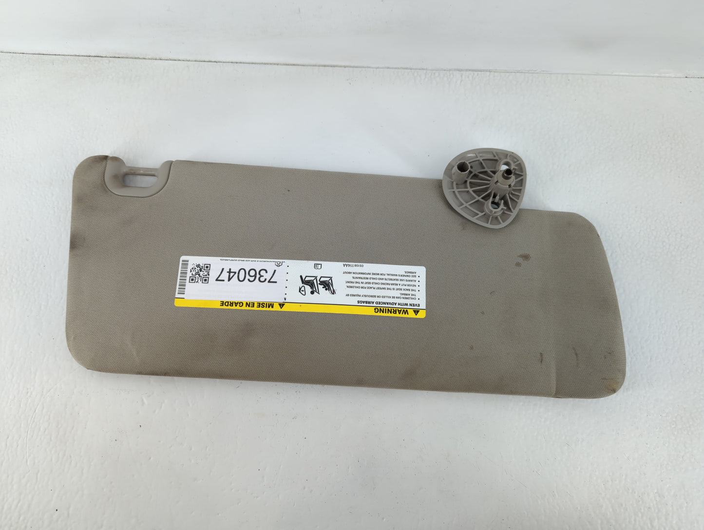 2016 Dodge Ram 1500 Sun Visor Shade Replacement Passenger Right Mirror Fits Fits 2013 2014 2015 2017 2018 2019 2020 2021 2022 OEM Used Auto Parts - Oemusedautoparts1.com