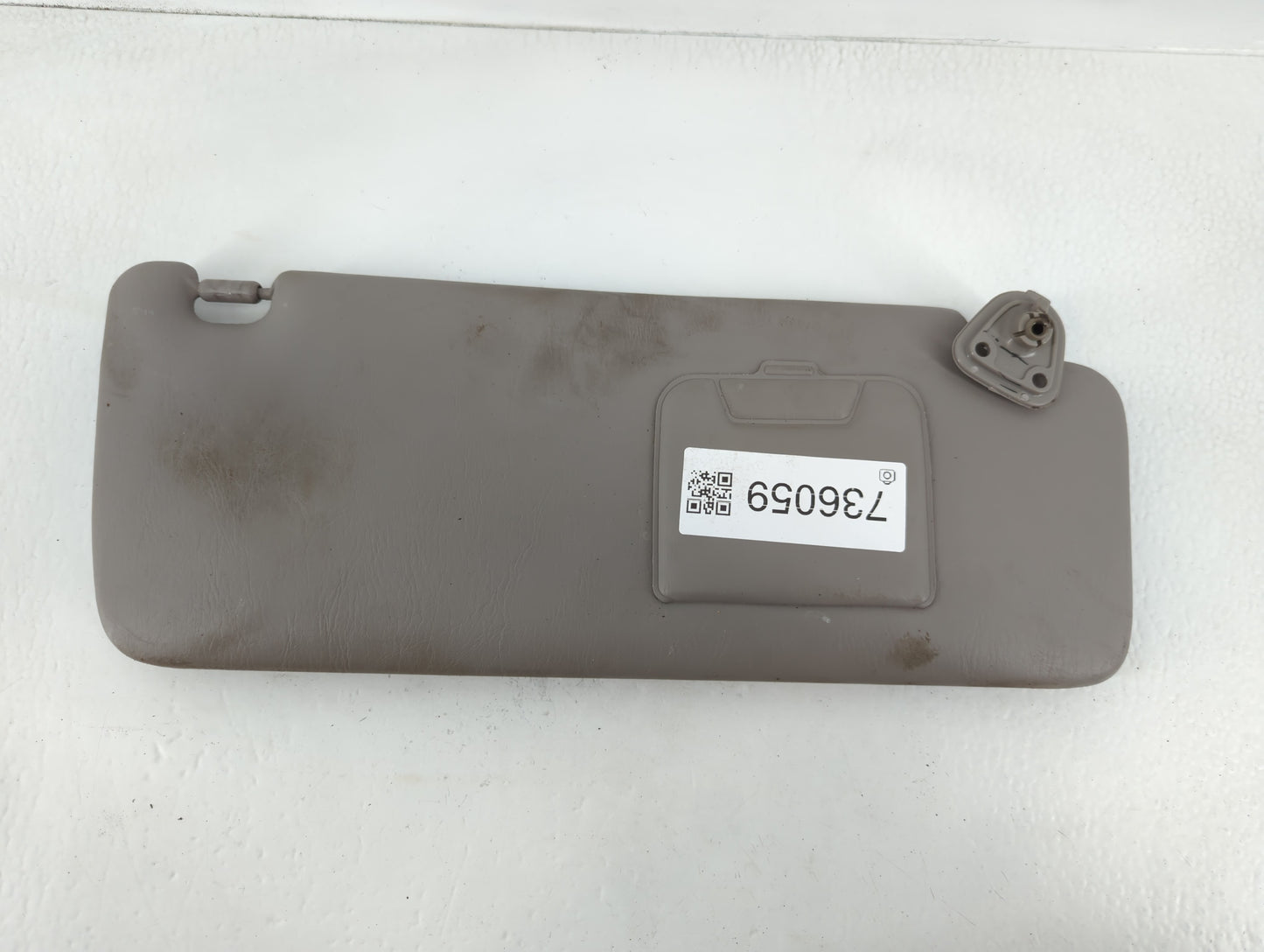 2001-2003 Toyota Highlander Sun Visor Shade Replacement Passenger Right Mirror Fits Fits 2001 2002 2003 OEM Used Auto Parts - Oemusedautoparts1.com