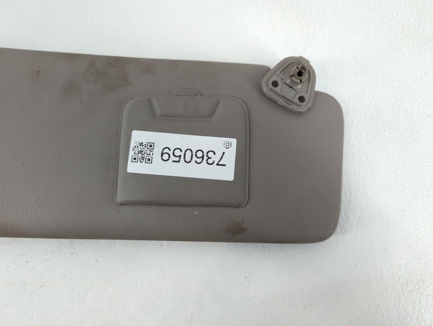 2001-2003 Toyota Highlander Sun Visor Shade Replacement Passenger Right Mirror Fits Fits 2001 2002 2003 OEM Used Auto Parts - Oemusedautoparts1.com