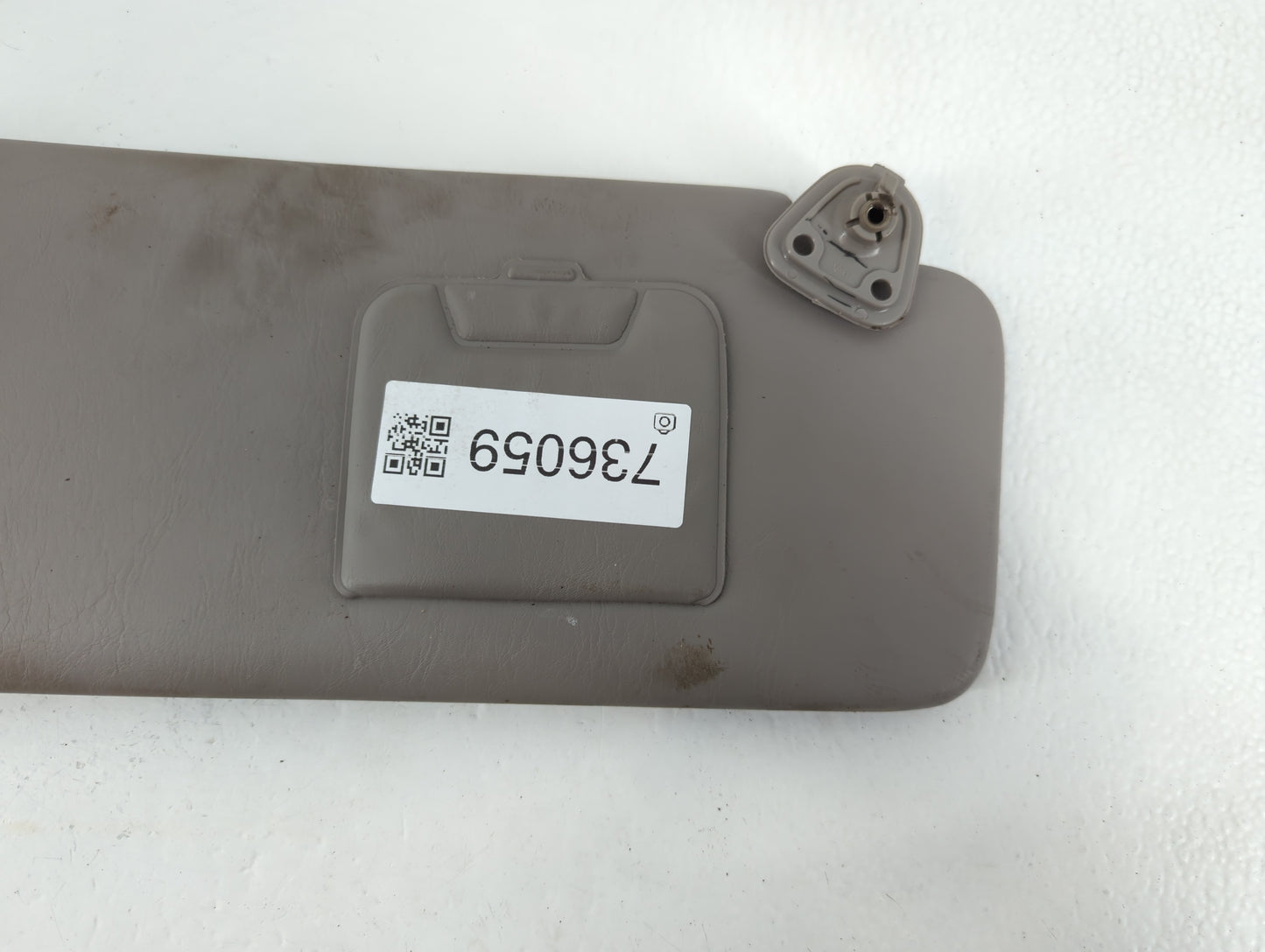 2001-2003 Toyota Highlander Sun Visor Shade Replacement Passenger Right Mirror Fits Fits 2001 2002 2003 OEM Used Auto Parts - Oemusedautoparts1.com