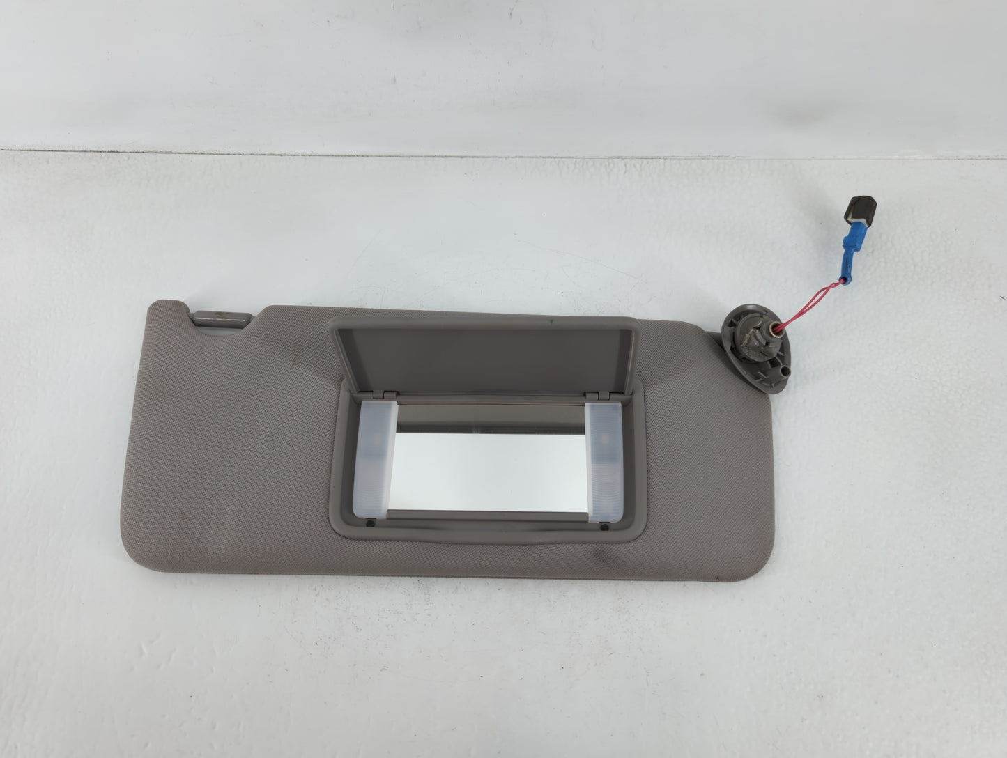 2010 Honda Crosstour Sun Visor Shade Replacement Passenger Right Mirror Fits Fits 2011 OEM Used Auto Parts - Oemusedautoparts1.com