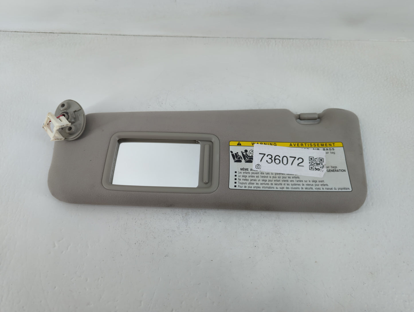 2010-2011 Lexus Es350 Sun Visor Shade Replacement Driver Left Mirror Fits Fits 2010 2011 OEM Used Auto Parts - Oemusedautoparts1.com