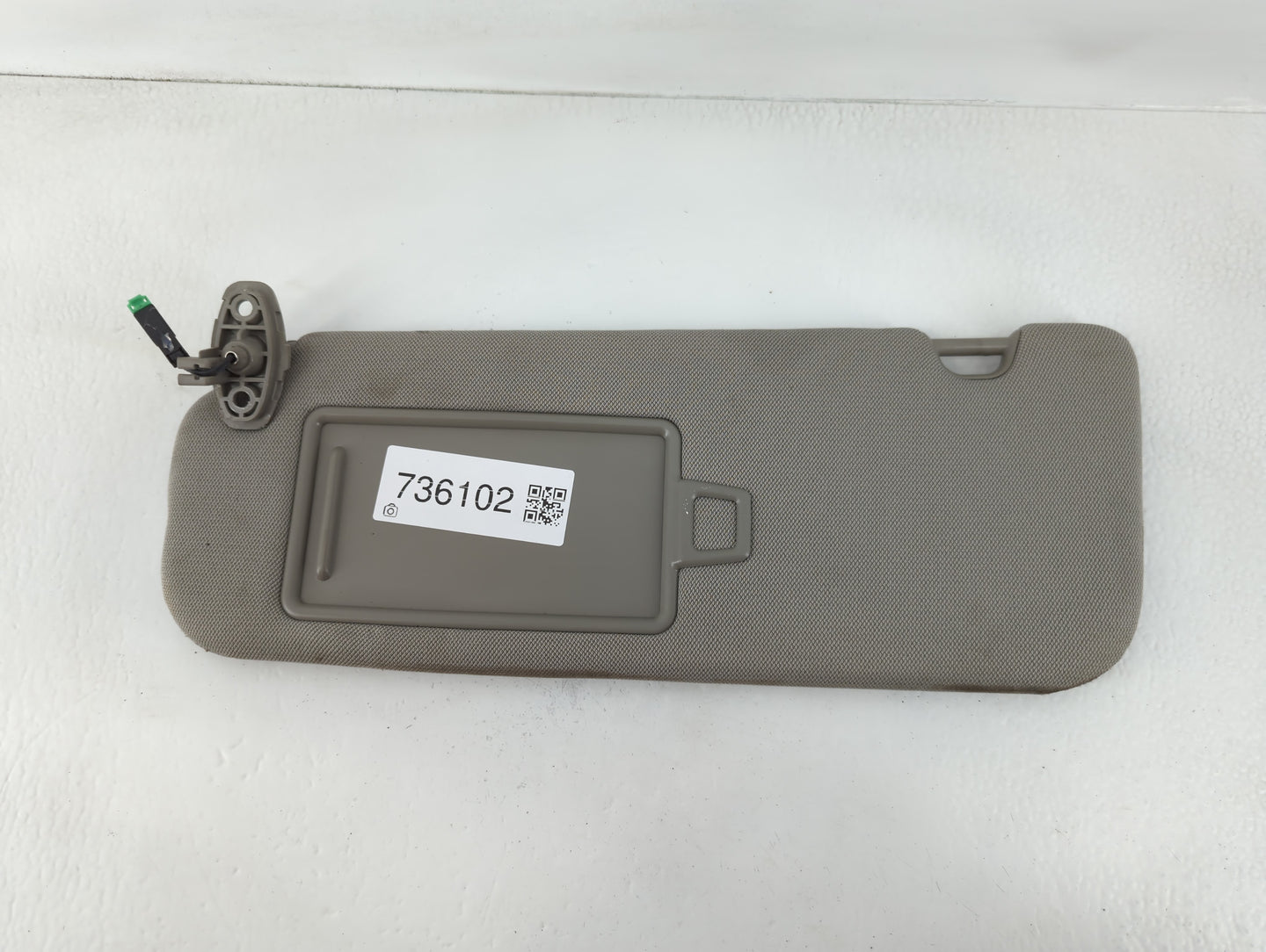 2015-2020 Kia Sedona Sun Visor Shade Replacement Passenger Right Mirror Fits Fits 2015 2016 2017 2018 2019 2020 OEM Used Auto Parts - Oemusedautoparts1.com