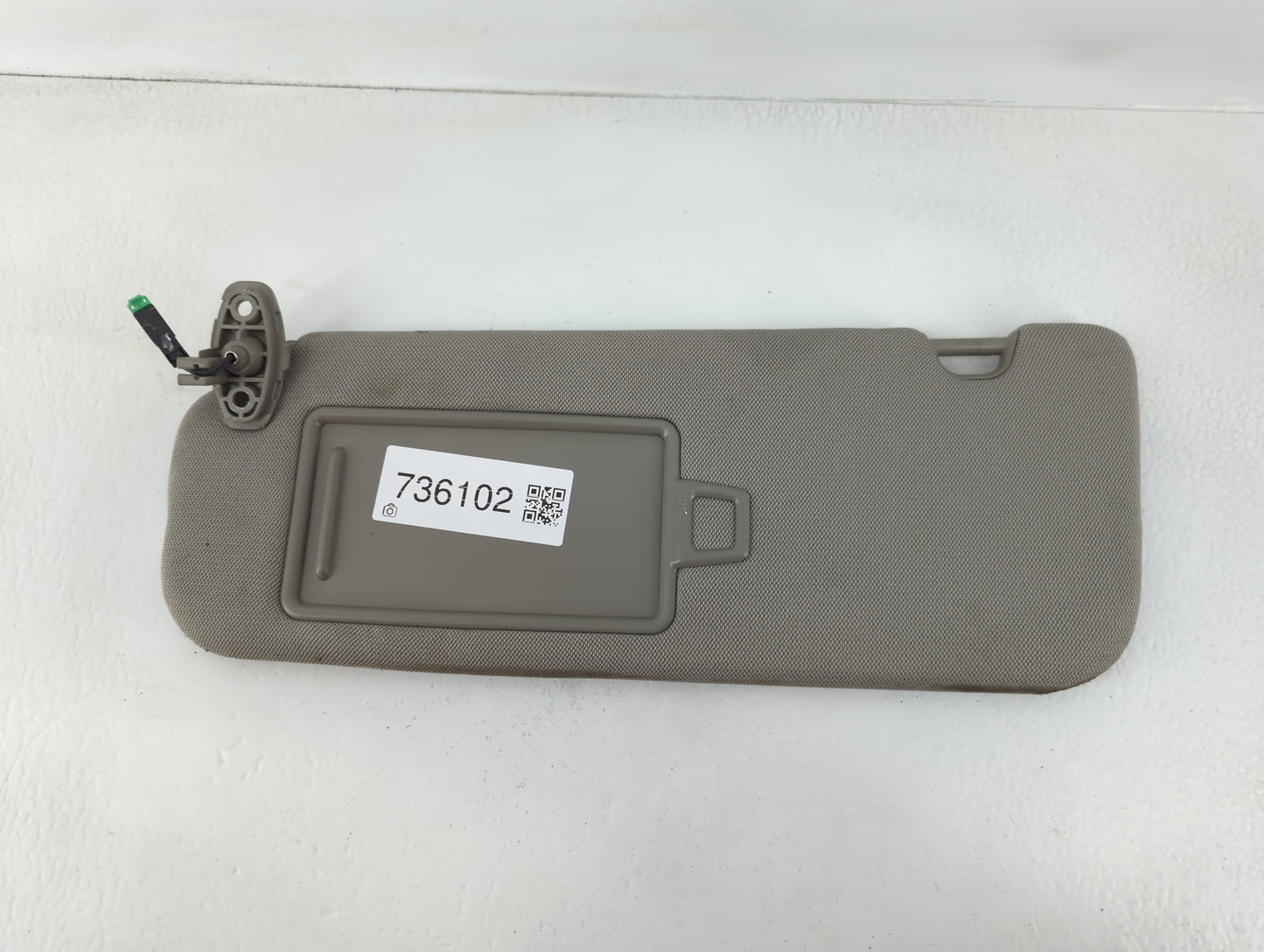 2015-2020 Kia Sedona Sun Visor Shade Replacement Passenger Right Mirror Fits Fits 2015 2016 2017 2018 2019 2020 OEM Used Auto Parts - Oemusedautoparts1.com