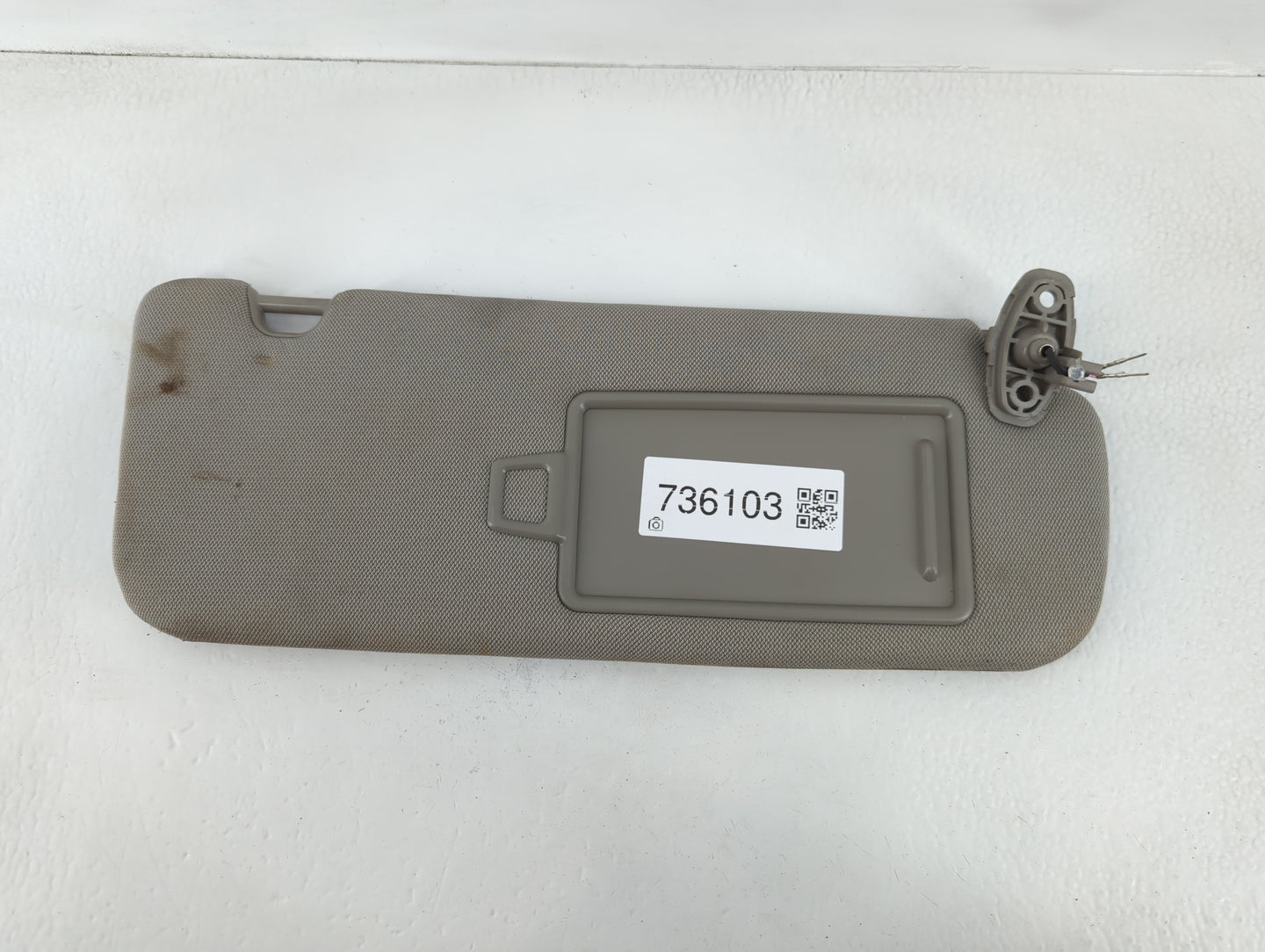 2015-2020 Kia Sedona Sun Visor Shade Replacement Driver Left Mirror Fits Fits 2015 2016 2017 2018 2019 2020 OEM Used Auto Parts - Oemusedautoparts1.com