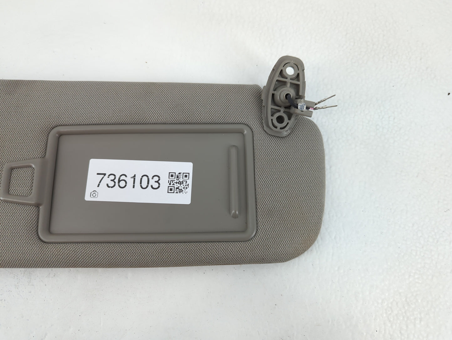 2015-2020 Kia Sedona Sun Visor Shade Replacement Driver Left Mirror Fits Fits 2015 2016 2017 2018 2019 2020 OEM Used Auto Parts - Oemusedautoparts1.com