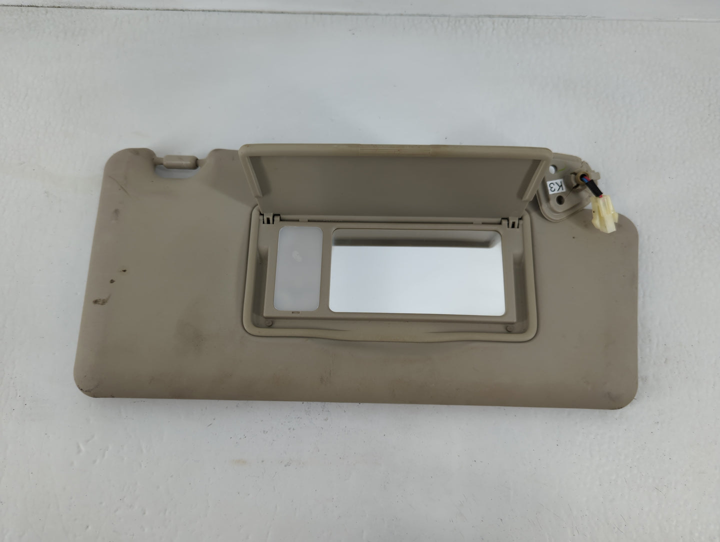 2008-2015 Nissan Rogue Sun Visor Shade Replacement Passenger Right Mirror Fits Fits 2008 2009 2010 2011 2012 2013 2014 2015 OEM Used Auto Parts - Oemusedautoparts1.com