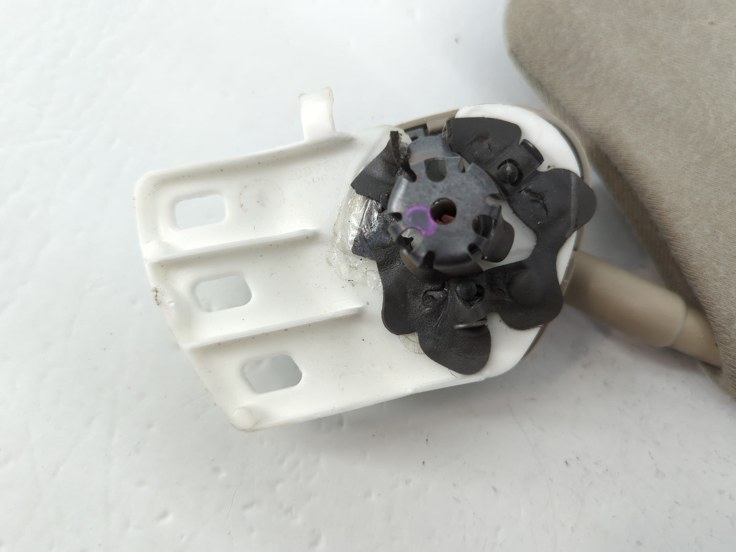 2011-2014 Toyota Sienna Sun Visor Shade Replacement Passenger Right Mirror Fits Fits 2011 2012 2013 2014 OEM Used Auto Parts - Oemusedautoparts1.com