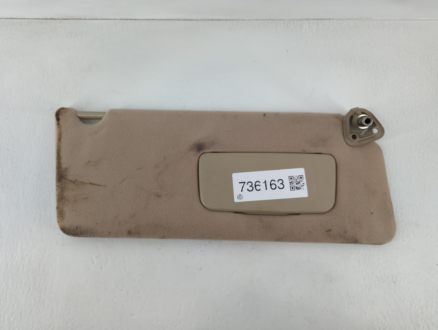 2002-2006 Toyota Camry Sun Visor Shade Replacement Passenger Right Mirror Fits Fits 2002 2003 2004 2005 2006 OEM Used Auto Parts - Oemusedautoparts1.com