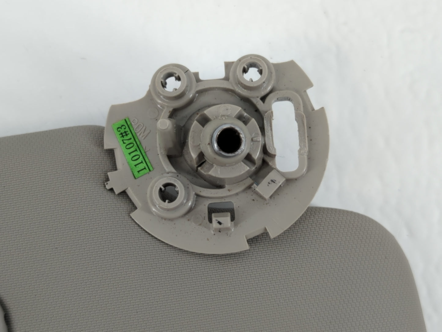 2011-2016 Chevrolet Cruze Sun Visor Shade Replacement Passenger Right Mirror Fits Fits 2011 2012 2013 2014 2015 2016 OEM Used Auto Parts - Oemusedautoparts1.com