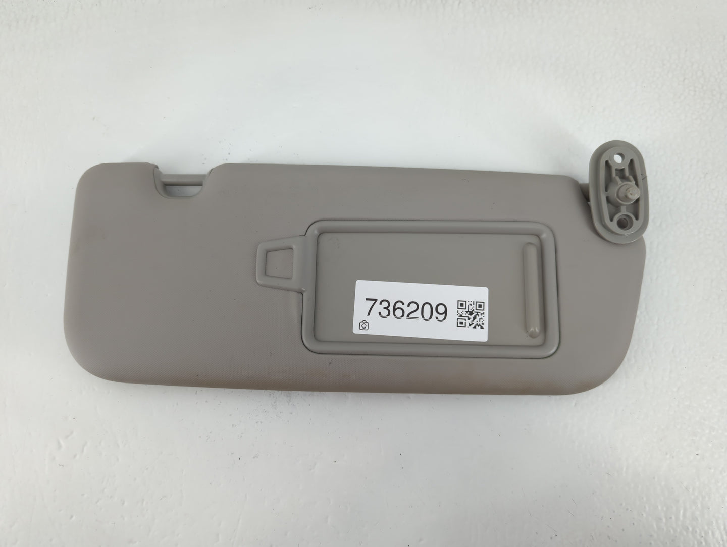 2017-2018 Kia Forte Sun Visor Shade Replacement Passenger Right Mirror Fits Fits 2017 2018 OEM Used Auto Parts - Oemusedautoparts1.com