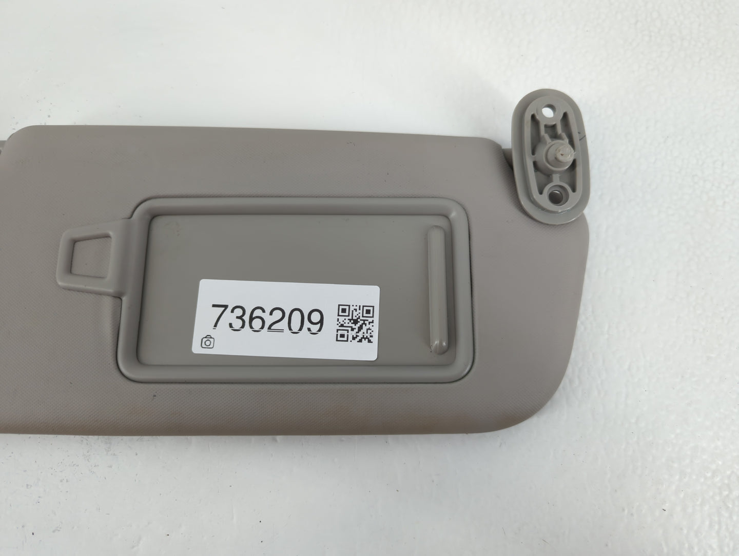 2017-2018 Kia Forte Sun Visor Shade Replacement Passenger Right Mirror Fits Fits 2017 2018 OEM Used Auto Parts - Oemusedautoparts1.com