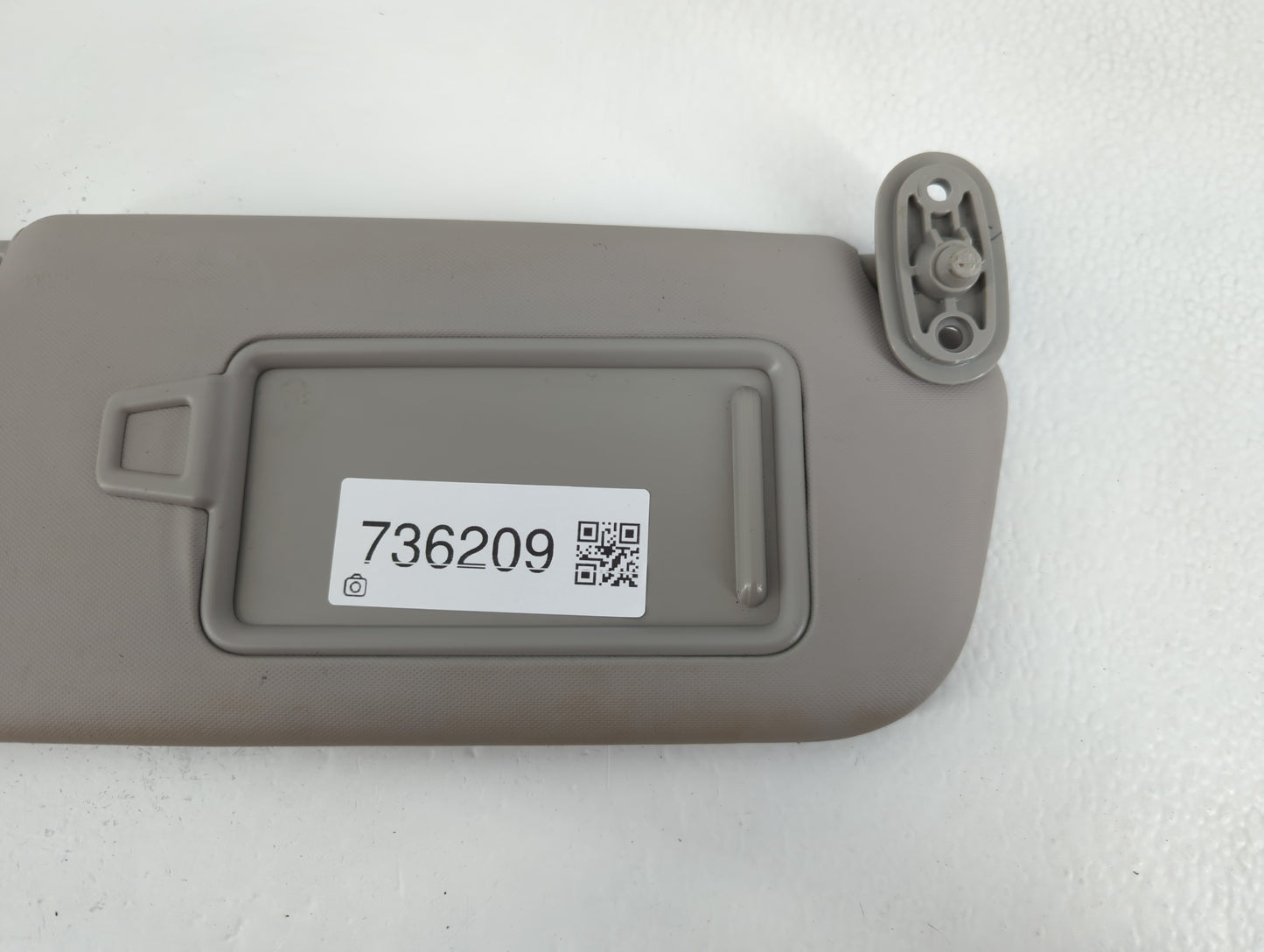 2017-2018 Kia Forte Sun Visor Shade Replacement Passenger Right Mirror Fits Fits 2017 2018 OEM Used Auto Parts - Oemusedautoparts1.com