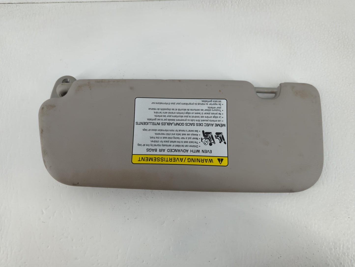 2017-2018 Kia Forte Sun Visor Shade Replacement Passenger Right Mirror Fits Fits 2017 2018 OEM Used Auto Parts - Oemusedautoparts1.com