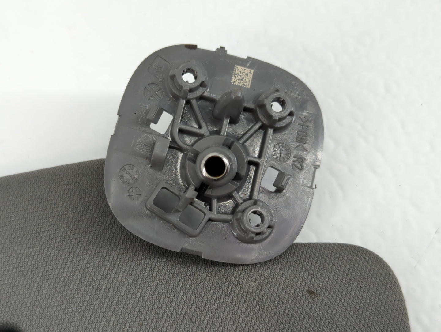 2019-2022 Chevrolet Silverado 1500 Sun Visor Shade Replacement Passenger Right Mirror Fits Fits 2019 2020 2021 2022 OEM Used Auto Parts - Oemusedautoparts1.com