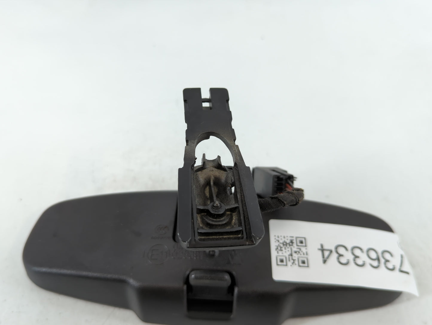 2017-2020 Chevrolet Trax Sun Visor Shade Replacement Passenger Right Mirror Fits Fits 2017 2018 2019 2020 OEM Used Auto Parts - Oemusedautoparts1.com