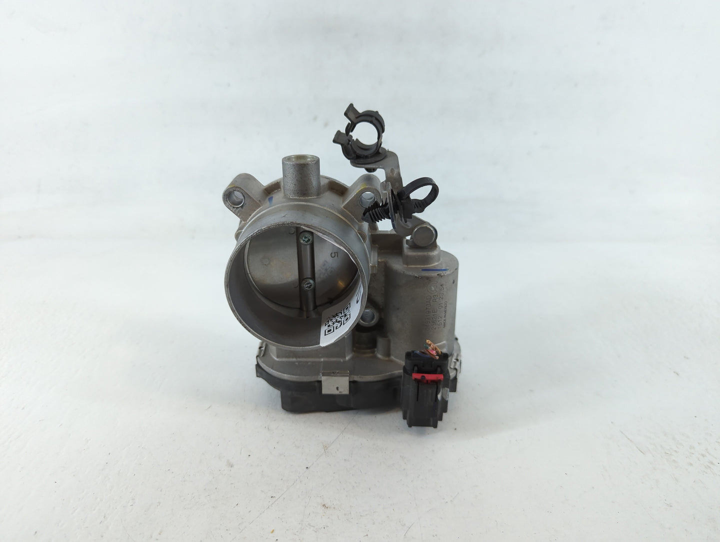 2017-2022 Jeep Compass Throttle Body P/N:23621E 04891970AD Fits Fits 2014 2015 2016 2017 2018 2019 2020 2021 2022 OEM Used Auto Parts - Oemusedautoparts1.com