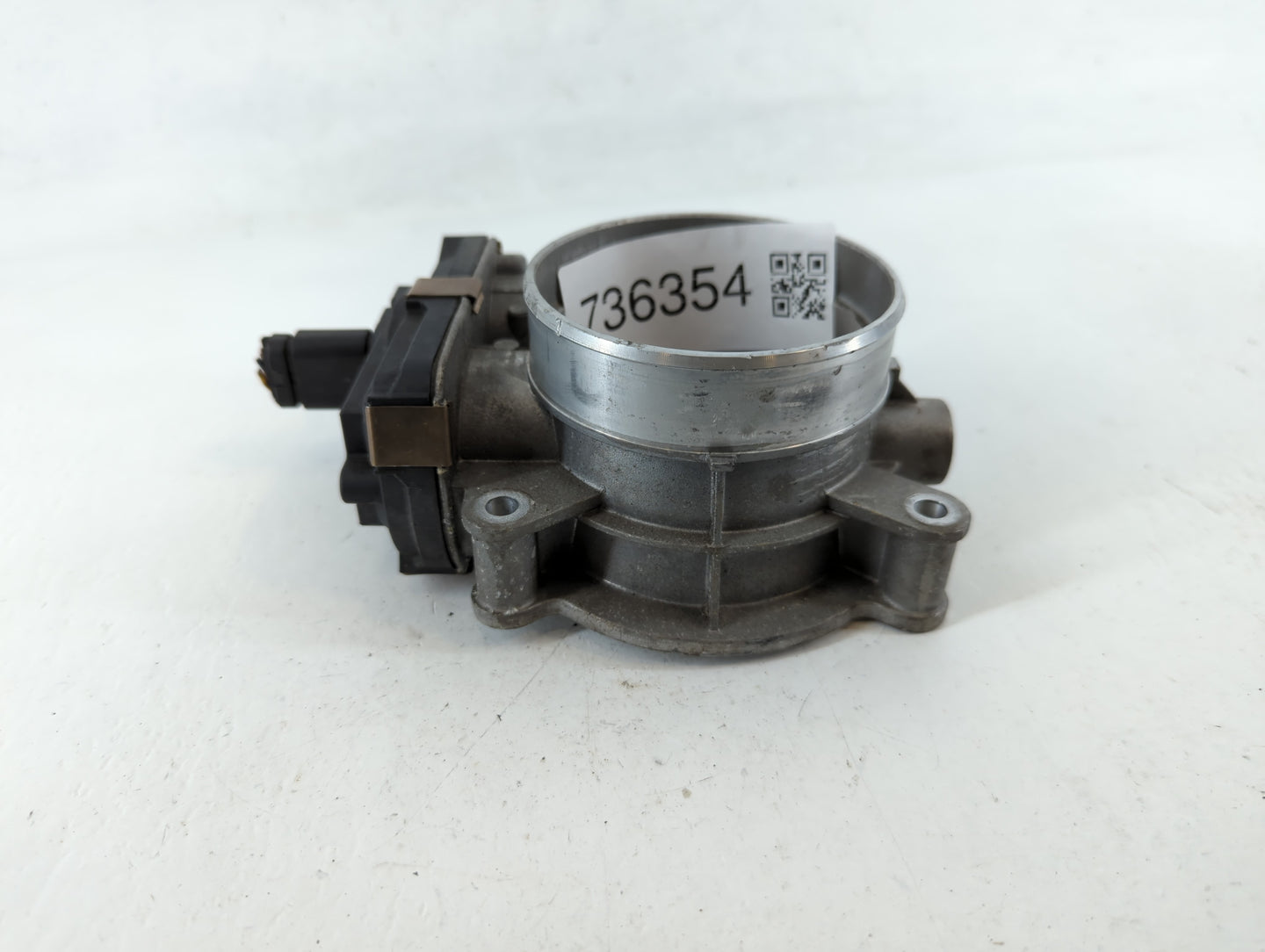 2018 Chevrolet Suburban 1500 Throttle Body P/N:12678224 Fits Fits 2014 2015 2016 2017 2019 2020 2021 2022 OEM Used Auto Parts - Oemusedautoparts1.com