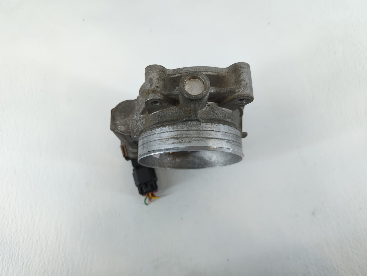 2006-2011 Cadillac Dts Throttle Body P/N:RME87-2A2800 Fits Fits 2006 2007 2008 2009 2010 2011 OEM Used Auto Parts - Oemusedautoparts1.com