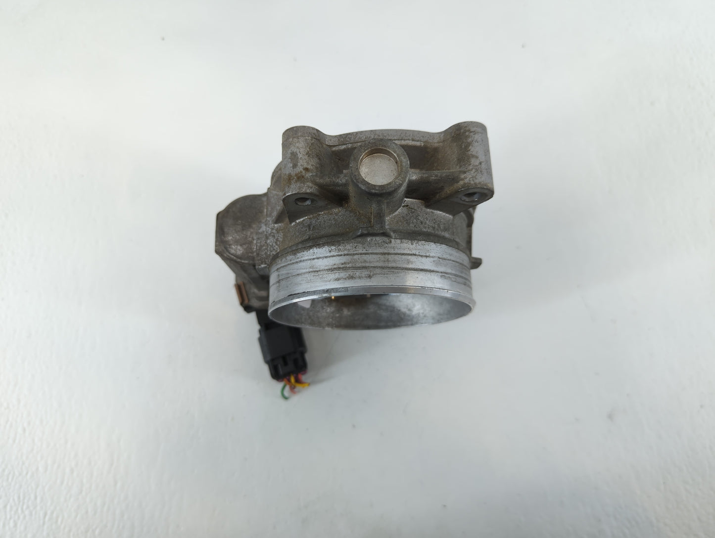 2006-2011 Cadillac Dts Throttle Body P/N:RME87-2A2800 Fits Fits 2006 2007 2008 2009 2010 2011 OEM Used Auto Parts - Oemusedautoparts1.com