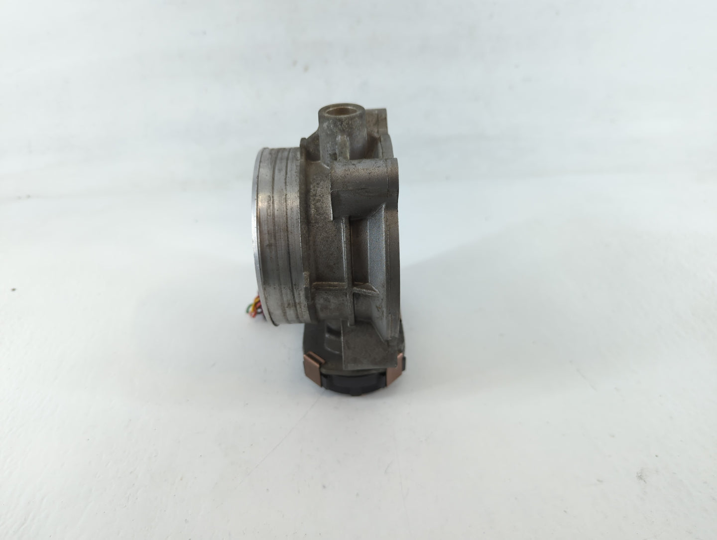 2006-2011 Cadillac Dts Throttle Body P/N:RME87-2A2800 Fits Fits 2006 2007 2008 2009 2010 2011 OEM Used Auto Parts - Oemusedautoparts1.com