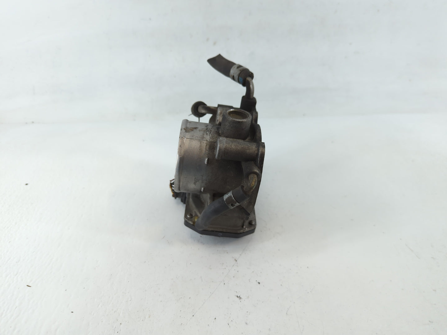 2007-2011 Toyota Camry Throttle Body P/N:22030-0H030 Fits Fits 2006 2007 2008 2009 2010 2011 2012 2013 2014 2015 OEM Used Auto Parts - Oemusedautoparts1.com