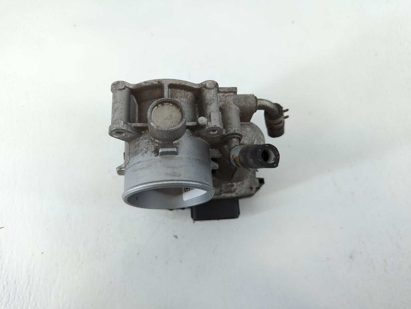 2013-2017 Mitsubishi Outlander Throttle Body Fits Fits 2013 2014 2015 2016 2017 OEM Used Auto Parts - Oemusedautoparts1.com