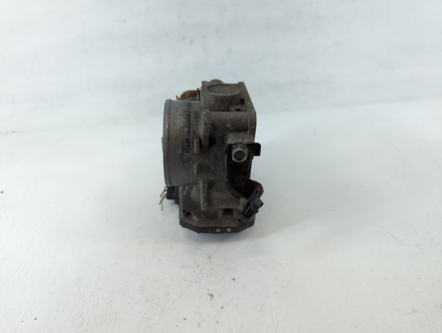 2010-2014 Honda Cr-V Throttle Body Fits Fits 2010 2011 2012 2013 2014 2015 OEM Used Auto Parts - Oemusedautoparts1.com