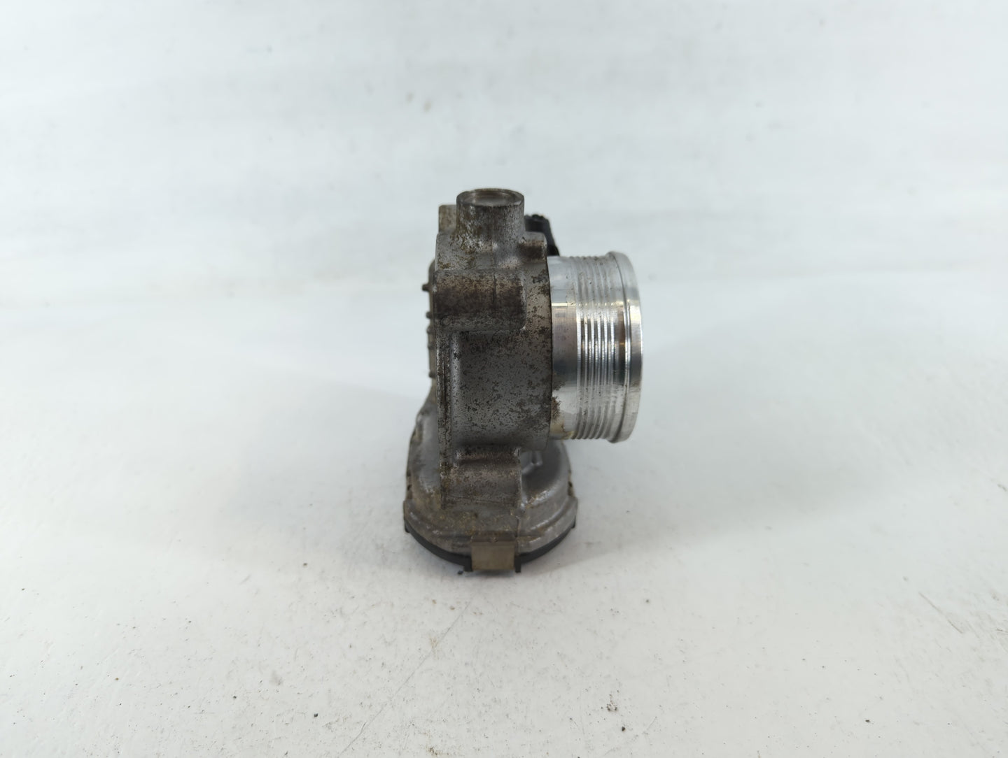 2013-2016 Lincoln Mkz Throttle Body P/N:12235 CM5E 9F991BB Fits Fits 2012 2013 2014 2015 2016 2017 OEM Used Auto Parts - Oemusedautoparts1.com