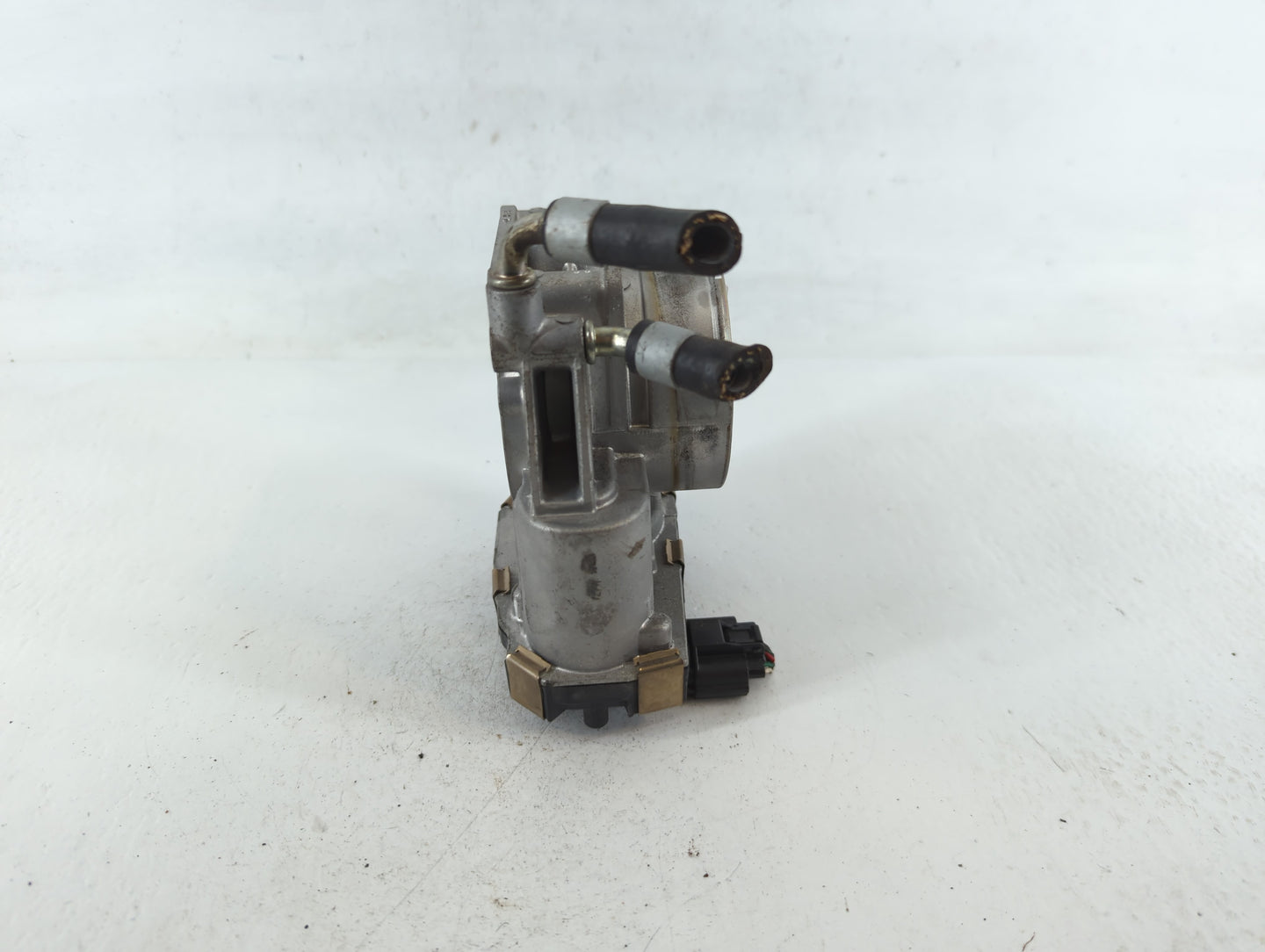 2015-2022 Nissan Murano Throttle Body P/N:6224 RME70-50 Fits Fits 2015 2016 2017 2018 2019 2020 2021 2022 OEM Used Auto Parts - Oemusedautoparts1.com