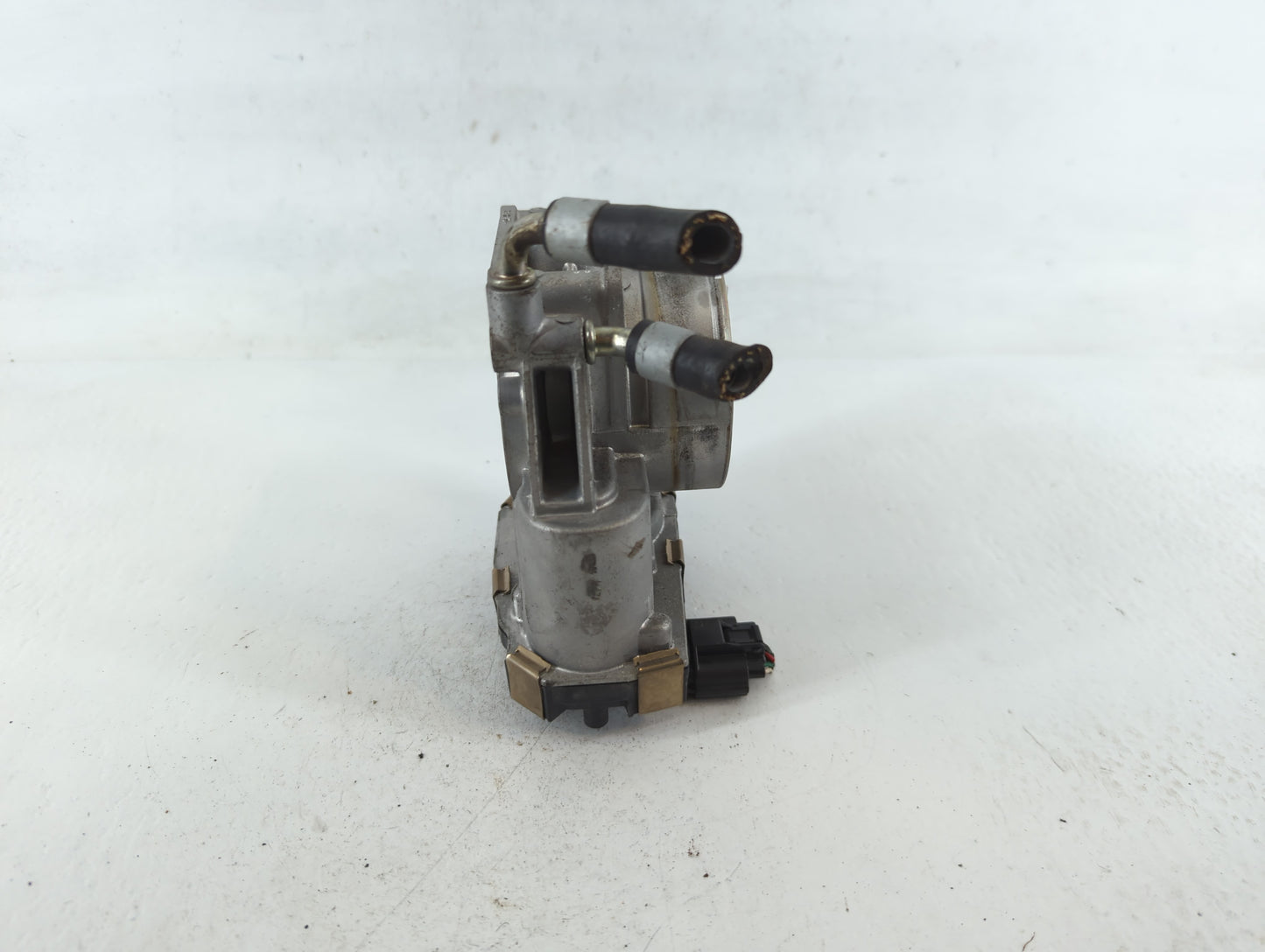 2015-2022 Nissan Murano Throttle Body P/N:6224 RME70-50 Fits Fits 2015 2016 2017 2018 2019 2020 2021 2022 OEM Used Auto Parts - Oemusedautoparts1.com