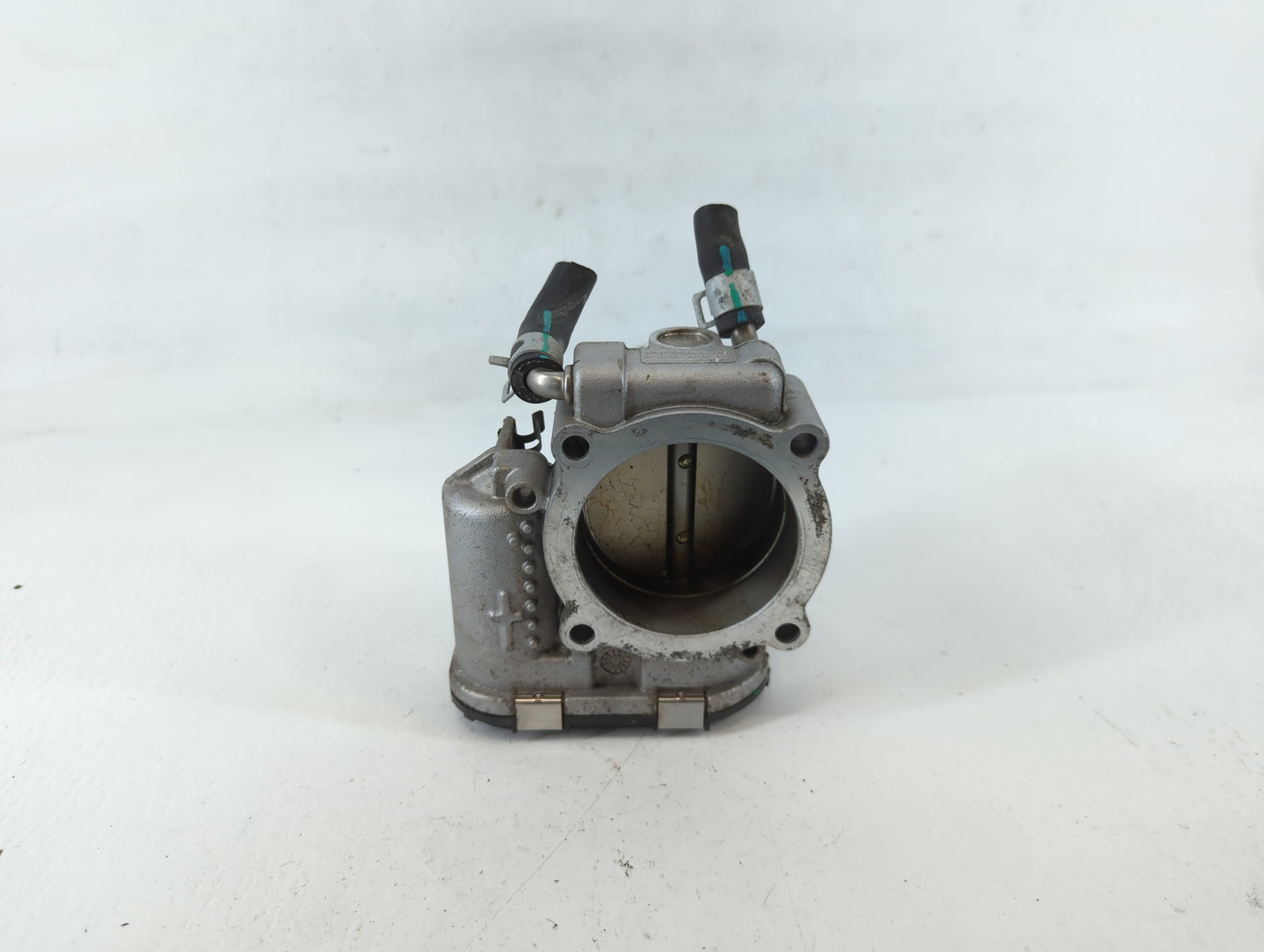2019-2020 Hyundai Santa Fe Throttle Body P/N:35100-2G600 Fits Fits 2015 2016 2017 2018 2019 2020 2021 OEM Used Auto Parts - Oemusedautoparts1.com