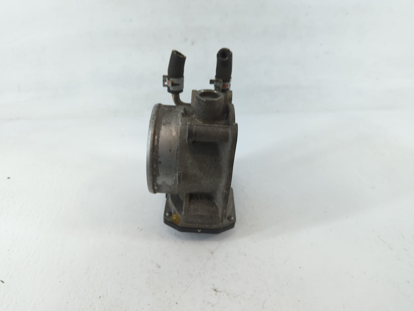 2007-2016 Toyota Sienna Throttle Body P/N:22030-0P050 Fits OEM Used Auto Parts - Oemusedautoparts1.com