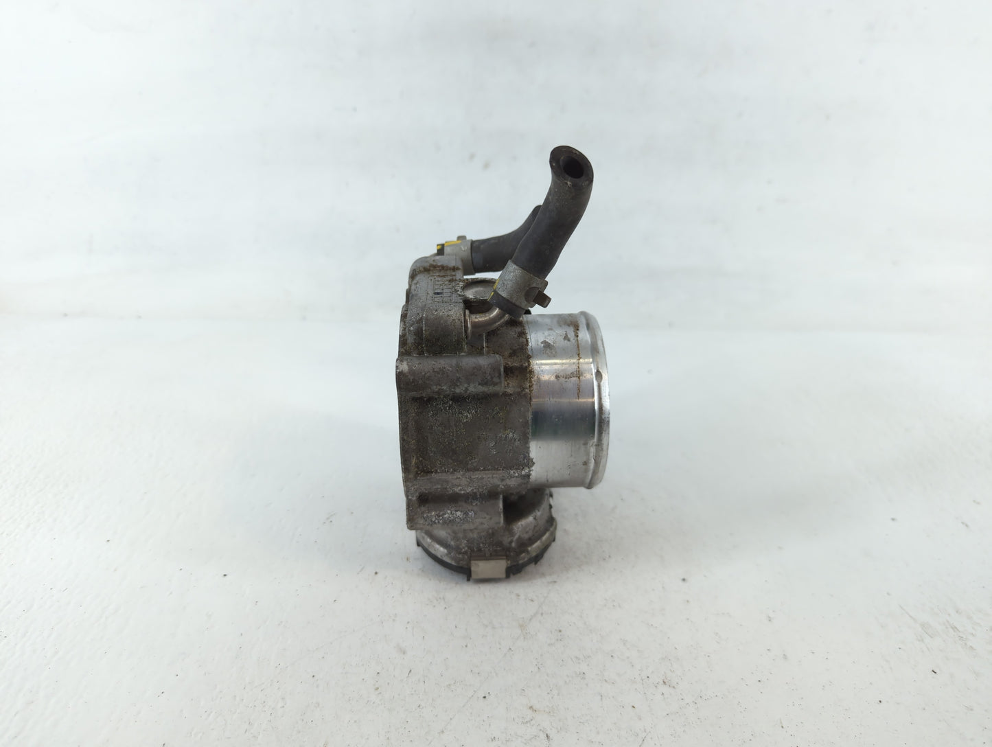 2019-2020 Hyundai Santa Fe Throttle Body P/N:35100-2G600 Fits Fits 2015 2016 2017 2018 2019 2020 2021 OEM Used Auto Parts - Oemusedautoparts1.com