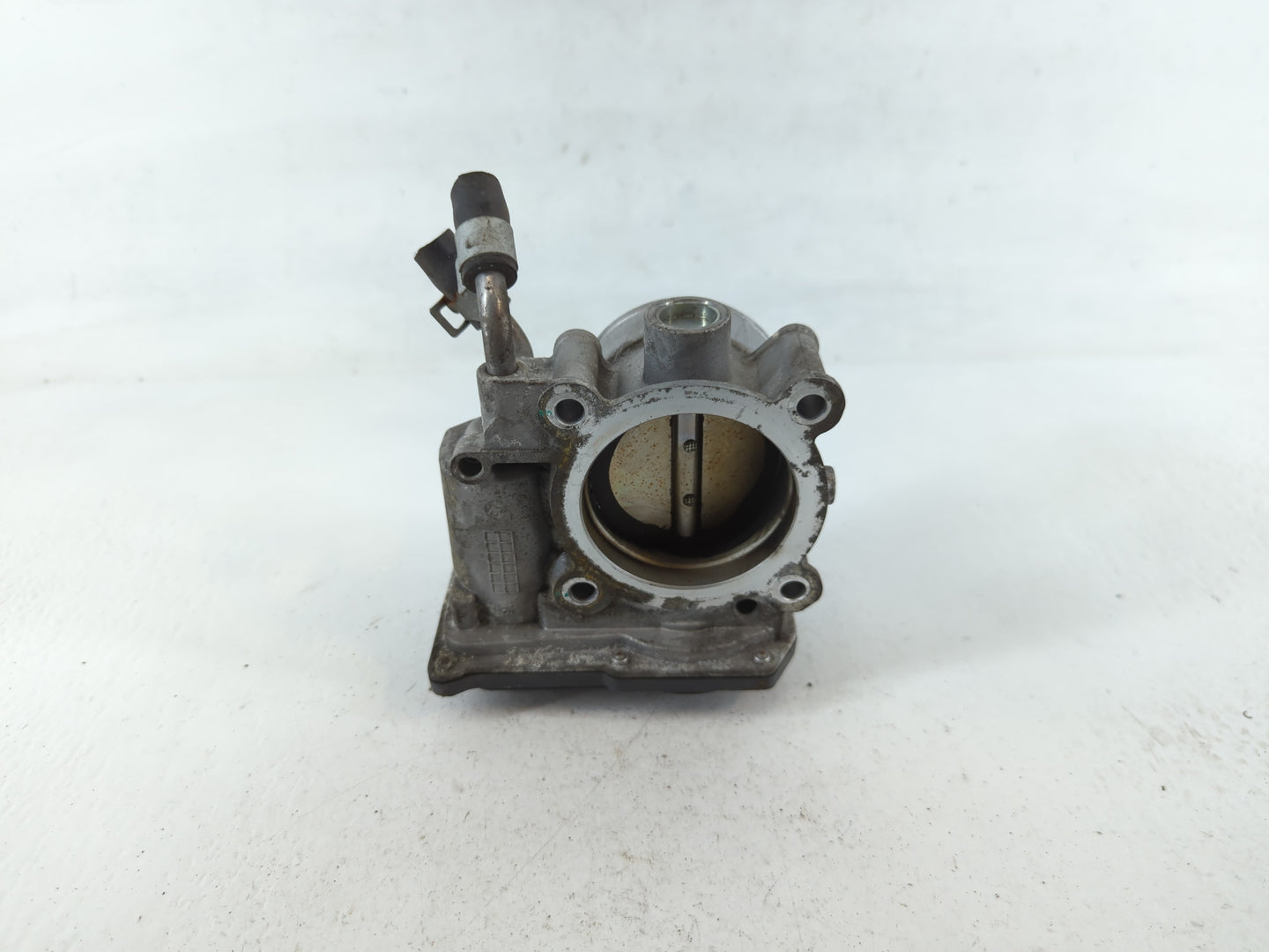 2011-2020 Hyundai Elantra Throttle Body P/N:35100-2E000 Fits Fits 2011 2012 2013 2014 2015 2016 2017 2018 2019 2020 2021 OEM Used Auto Parts - Oemusedautoparts1.com