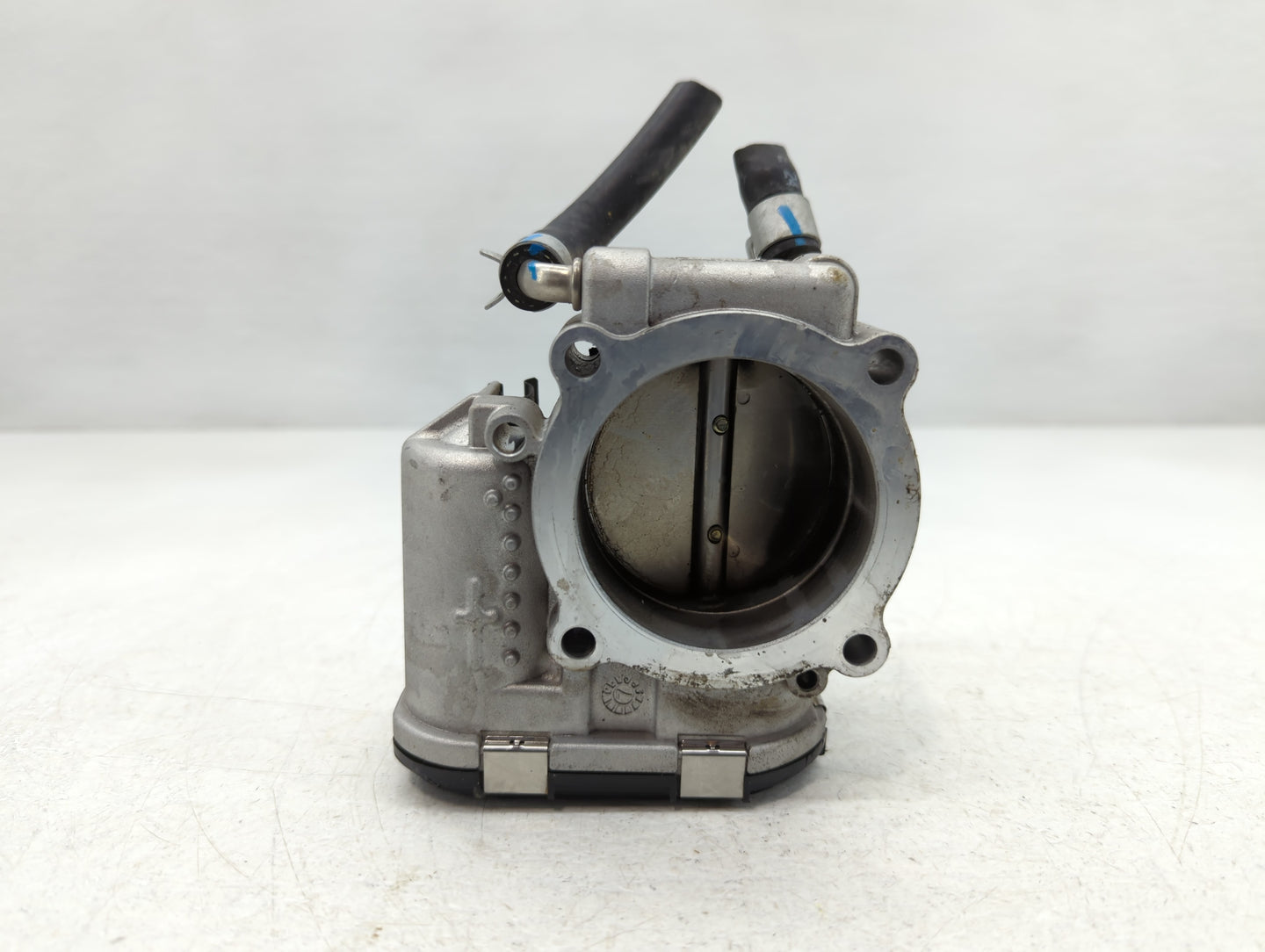 2015-2019 Hyundai Sonata Throttle Body P/N:35100-2G600 Fits Fits 2015 2016 2017 2018 2019 2020 2021 OEM Used Auto Parts - Oemusedautoparts1.com