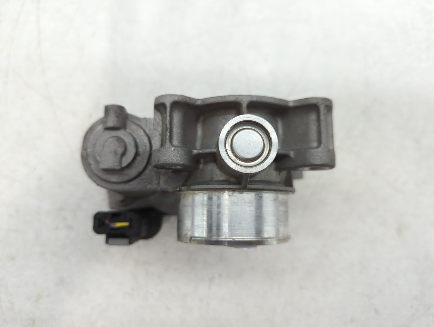2016-2022 Chevrolet Spark Throttle Body P/N:72CJ21316B060412704589000 Fits Fits 2016 2017 2018 2019 2020 2021 2022 OEM Used Auto Parts - Oemusedautoparts1.com