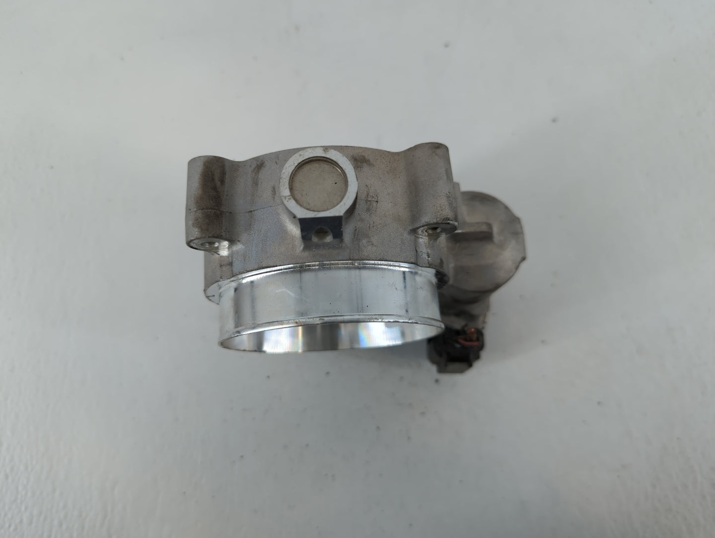 2014-2022 Chrysler 300 Throttle Body P/N:162376 HB 2402 Fits Fits 2012 2013 2014 2015 2016 2017 2018 2019 2020 2021 2022 OEM Used Auto Parts - Oemusedautoparts1.com